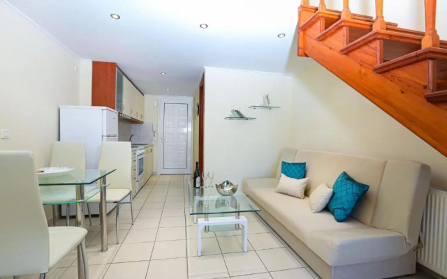Tranquil Apartments by Corfuescapes