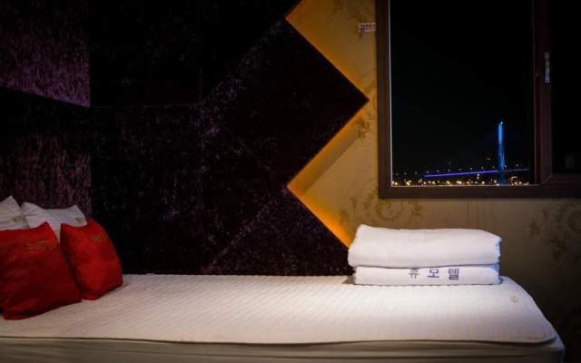 Hound Hotel Busan Station
