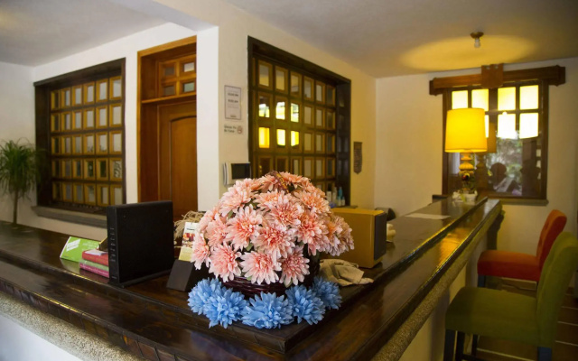 El Carmen Suites