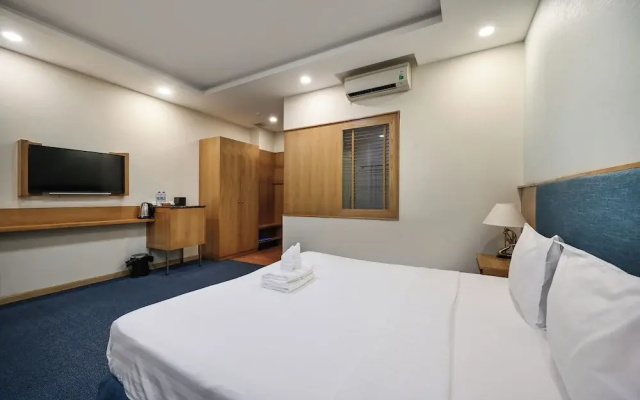 Sunshine Airport Hotel