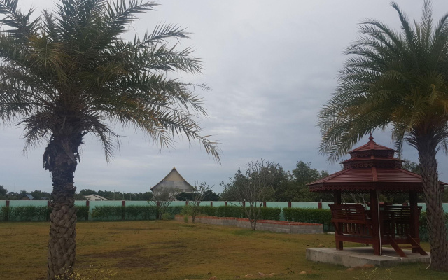 Lake View Resort