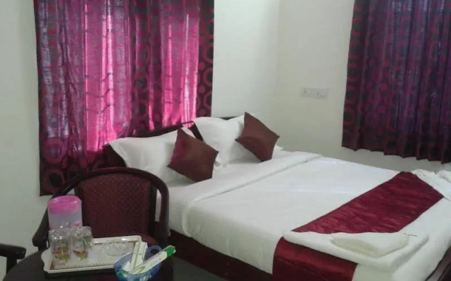 Varuna Inn Banquets & Resort