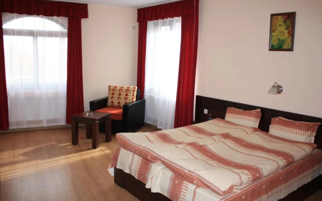 Armira Family Hotel