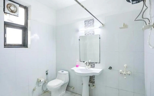 FabHotel F9 H Block Sector 51