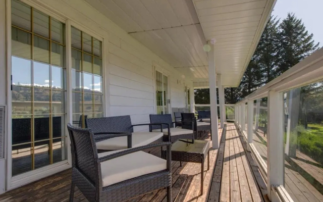 South Thompson Inn & Conference Centre