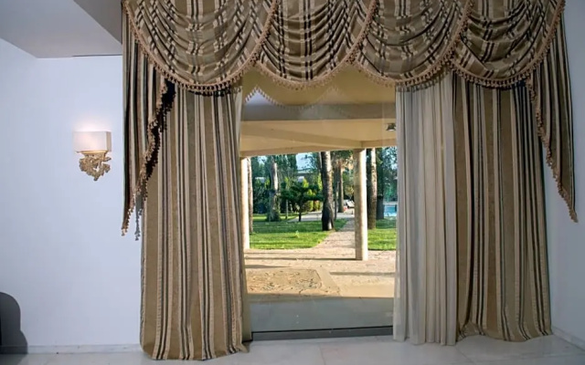 Corali Resort