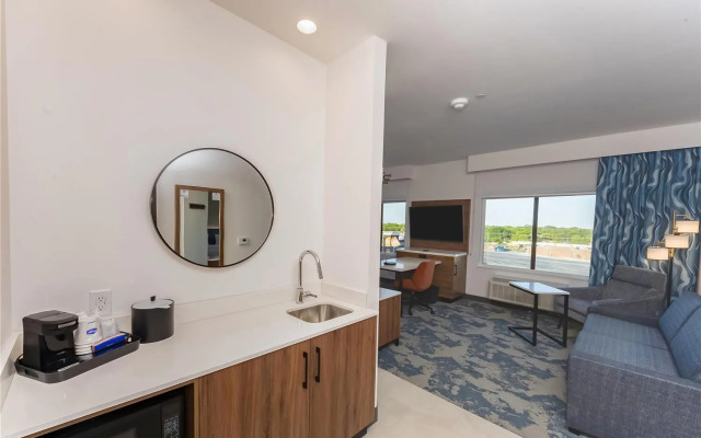 Hampton Inn & Suites Irving Hwy 183