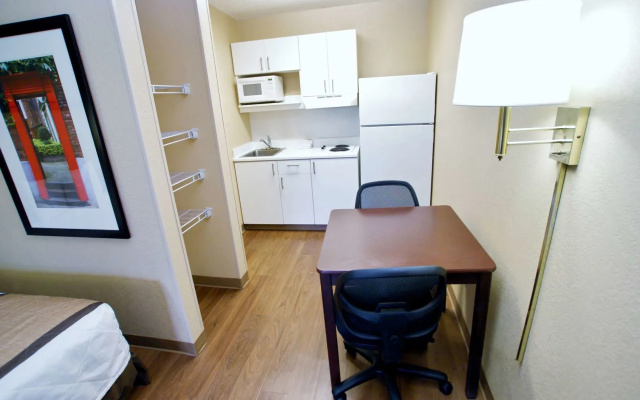 Studio 6 Suites Sacramento Northgate CA