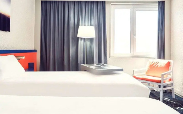 Novotel A