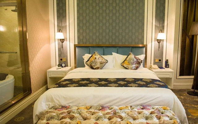 Zhongshan Huancheng Louis Hotel
