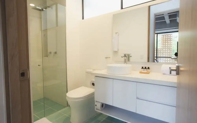 w Stunning 3BR With AC in Laureles