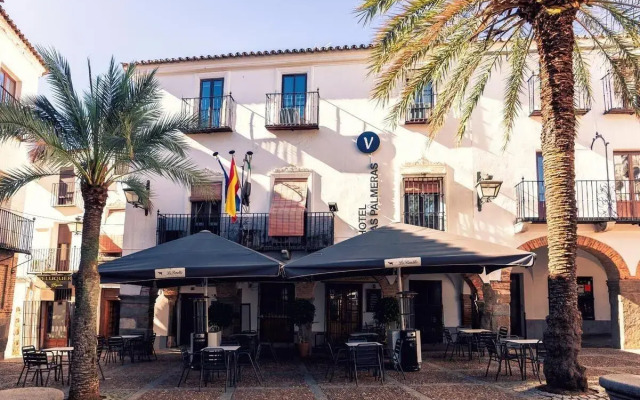 Hotel Las Palmeras by Vivere Stays
