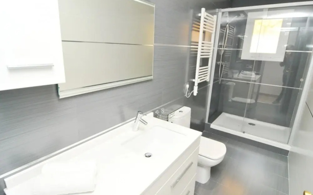 HomeHolidaysRentals Apartamento Summer Lake - Costa Barcelona