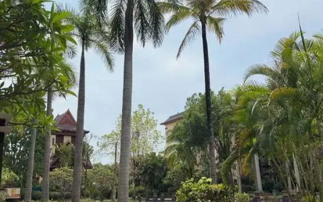 Jinghong Shangpin Hotel