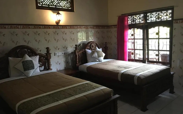 Ekas Homestay
