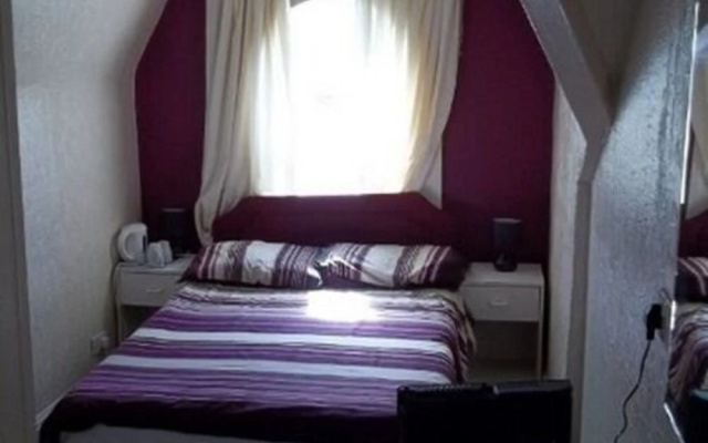 The Glenhaven Guest House