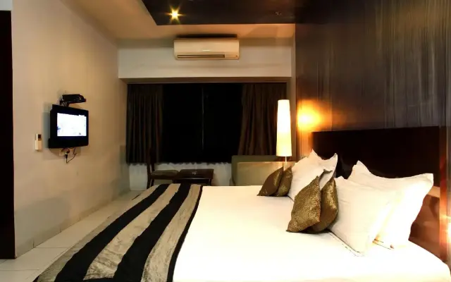 Acacia Inn
