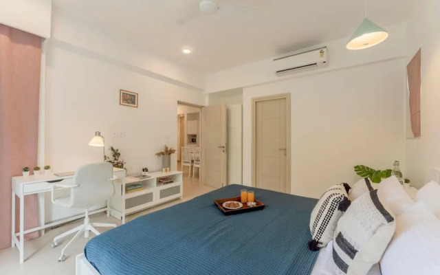 1BR Apt in Candolim With Pool 5 Mins From Beach