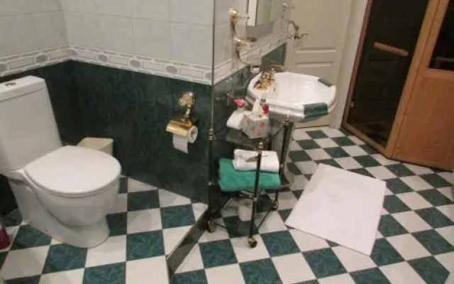 Apartment Bolshaya Konyushennaya 7
