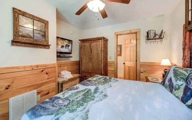 Artistic Mountain by Jackson Mountain Rentals