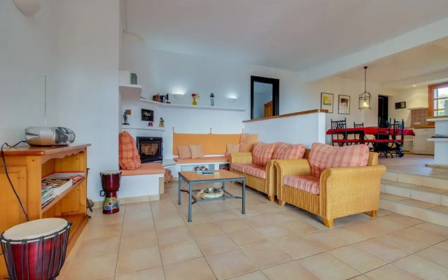 Charming villa with private pool and wifi