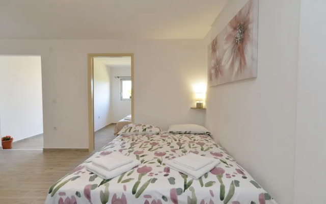 Apartment 1890