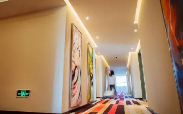 Yuefeng Hotel (Guangzhou Panyu Shiqiao Aoyuan Plaza)