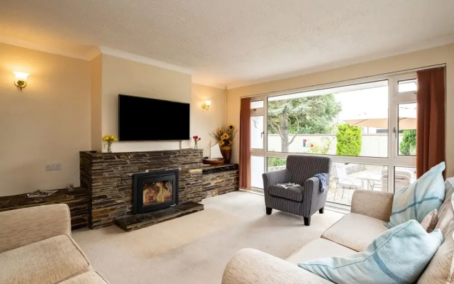 Longhouse Bungalow