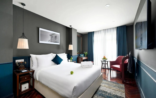 Kin Hotel Dong Du