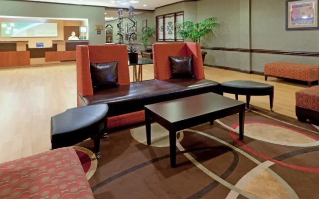 Holiday Inn HARRISONBURG
