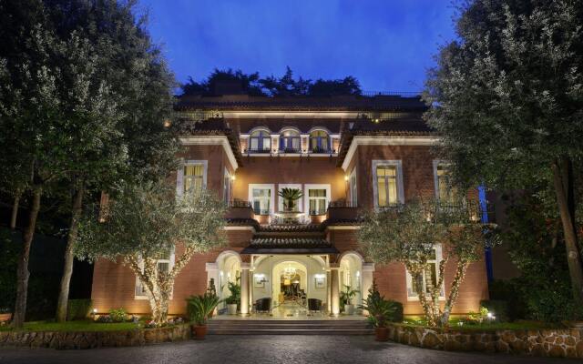 Hotel Principe Torlonia вид на фасад