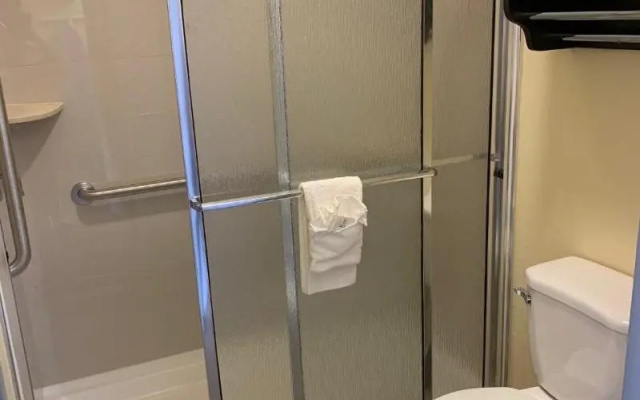HomeStay Inn & Suites Edinburg