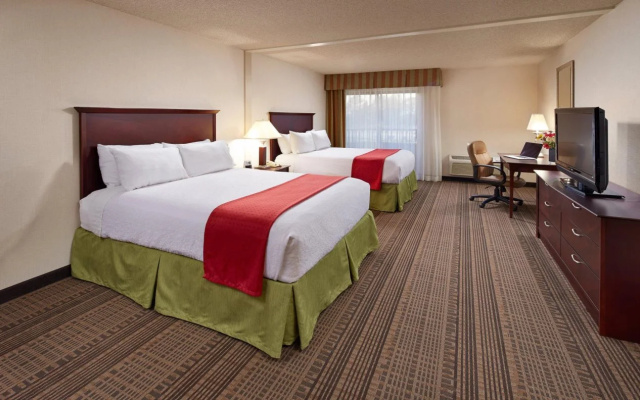 Holiday Inn Santa Maria