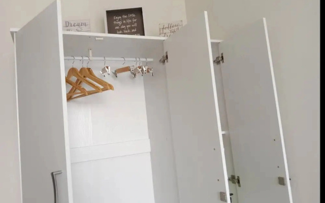 Luxurious Bayview 2BR Near MOA Picc CCP Free Wifi