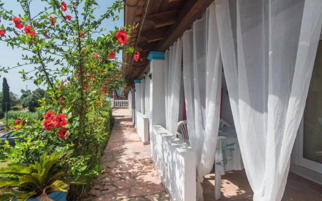 Sea-view Apartment in Benitses with Terrace or Balcony