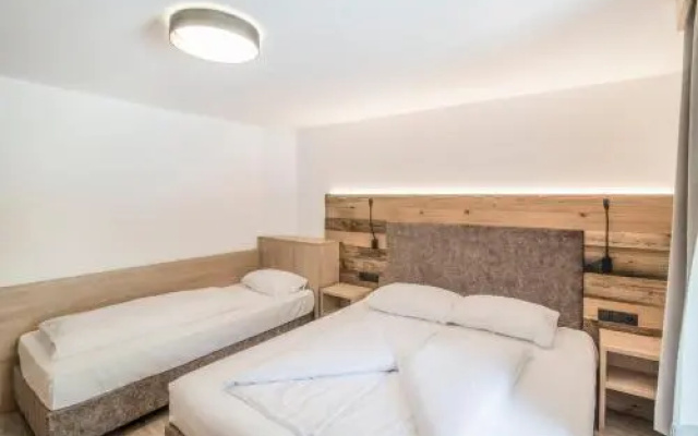 Apartments Heidenberger Delle Scuole