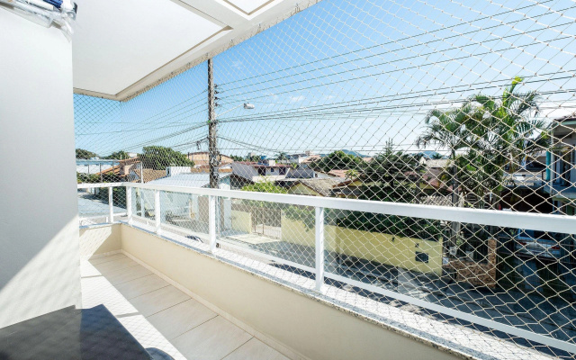 Lindo Apato Com Varanda E Churrasq Rse203