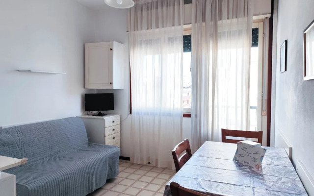 Comfy Flat With Pool and Balcony