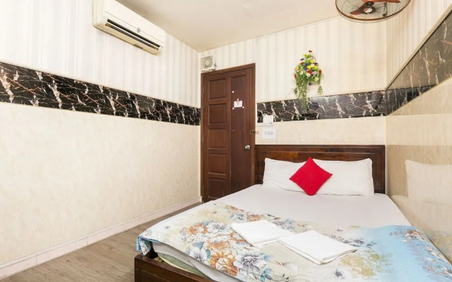 OYO 885 Ngoc Thinh Hotel