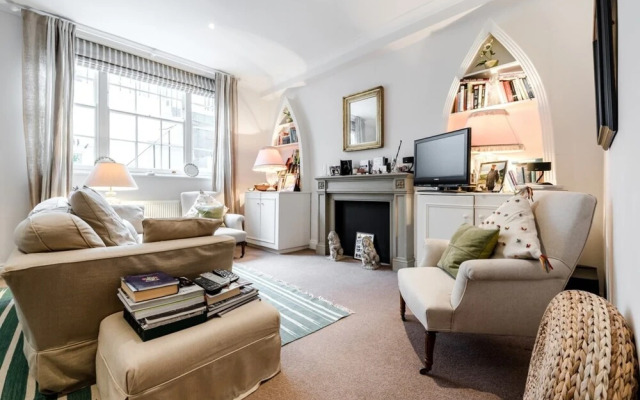 2 Bed 2 Bath Garden Flat in Victoria Pimlico