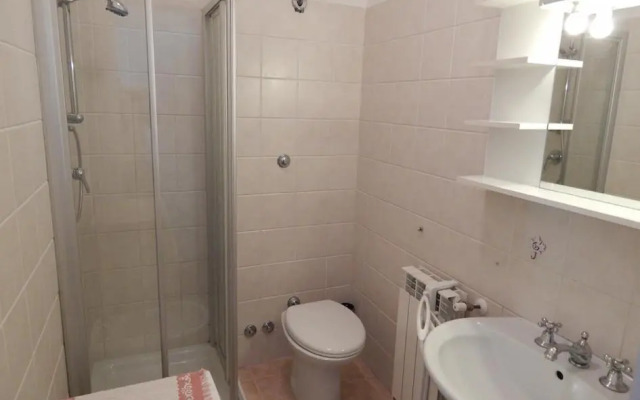N53 - Numana, Bilocale Con Giardino