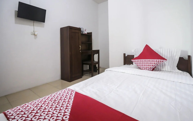 Oyo 659 Kost And Home Stay Wisma Mulia