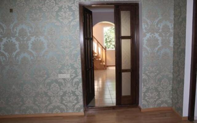 Отель Nunua's Bed and Breakfast Грузия, Тбилиси - отзывы, цены и фото номеров - забронировать отель Nunua's Bed and Breakfast онлайн вид на фасад