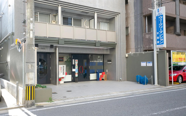 hotelImage