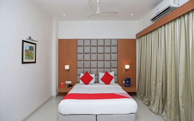 FabHotel Rathi Residency