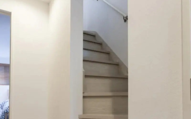 Kaname House