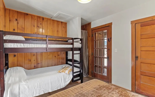 Timber Lodge Cabin 16