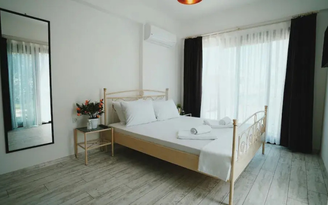 Skull Alacati Boutique Hotel