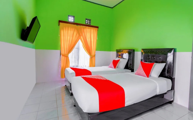 Putri Residence Syariah by OYO Rooms