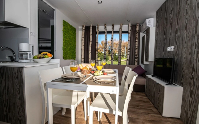 Superior Mobile Homes in Camping Kazela